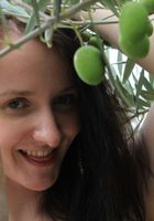 ATK Archives: Aeryn Walker (All natural Aeryn gets naked in the garden)