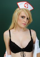 ATK Archives: Amanda Bryant (Amanda Bryant spreads her pussy.)