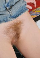 ATK Archives: Amanda Bryant (Amanda Bryant spreads her pussy)