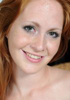 ATK Petites: Amber Swift (Amber Swift in masturbation)