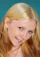 ATK Petites: Amy Quinn (Amy Quinn in solo)