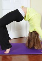 ATK Petites: Aurielee Summers (Aurielee Summers gets naked working out)