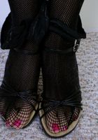 ATK Archives: Candy (Candy sucks on those piggies)