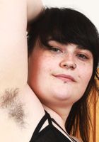 ATK Natural & Hairy: Cece Lachey (Cece Lachey Spreads Toes and Holes)