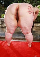 ATK Natural & Hairy: Cece Lachey (Cece Lachey Strip Down)