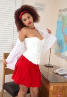 ATK Natural & Hairy: Crystal (Crystal shoots some hot upskirts then throws her sweet bush around)