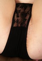 ATK Natural & Hairy: Dawna (Dawna gapes her meaty hairy snatch)