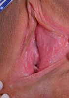 ATK Petites: Eliza Jane (Eliza Jane models in her flip-flops)