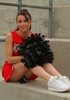 ATK Petites: Elle (Elle in young and hairy)