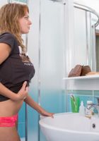 ATK Galleria: Emili (Emili gets clean)