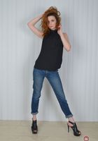 ATK Natural & Hairy: Emma Evins (Emma gapes her tight money maker.)