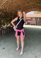 ATK Galleria: Fiona Sprouts (Fiona Peaches Spreading & Farm Date)