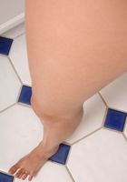 ATK Archives: Georgia Jones (Georgia Jones spreads her pussy.)