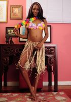 ATK Exotics: Jay Lynn (Jay Lynn in black women)