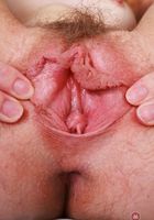 ATK Petites: Kallie Taylor (Kallie Taylor Spreads on her Knees)