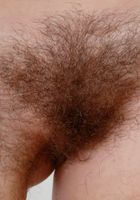 ATK Natural & Hairy: Lara Brookes (Lara Brookes, spraying her golden pee in the shower.)