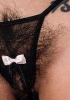 ATK Natural & Hairy: Lulu Sparkle (Lulu Sparkle in exotic and hairy)