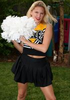 ATK Petites: Mia (Mia in nudism)