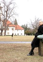 ATK Petites: Nicole (Nicole in solo)