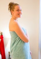 ATK Archives: Nichole Shae (Hairy Nichole spreads her bush)