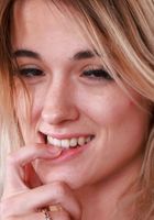 ATK Petites: Nicole Nichols (Nicole Nichols is sleek in her red dress)