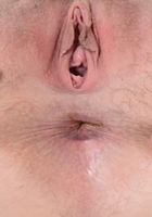 ATK Natural & Hairy: Niki Snow (Niki Snow in young and hairy)