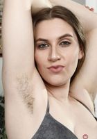 ATK Natural & Hairy: Niki Snow (Niki Snow in hairy fun)