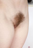ATK Natural & Hairy: Niki Snow (Niki Snow in young and hairy)
