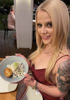 ATK Petites: Paris White (Paris White goes on a Date and Spreads her Sweet Holes)