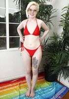 ATK Petites: Pearl Sinclair (Pearl Sinclair in watersports)