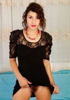 ATK Exotics: Raven Rockette (Hairy Raven spreads her bush)