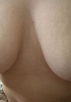 ATK Petites: Riley Rose (Riley Rose Lunch Date Pussy Spreads)