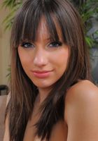 ATK Archives: Risi Simms (Risi flashes her pretty toes and soles)