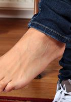 ATK Galleria: Roxy Mendez (Naughty amateur Roxy gets naked and spreads her pussy)