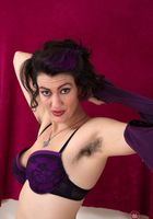 ATK Natural & Hairy: Sadie Lune (Hot MILF Sadie spreads her legs)