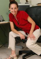 ATK Petites: Sandy (Sandy in mature and hairy)