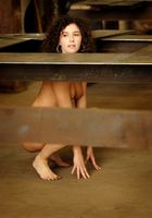 ATK Natural & Hairy: Sativa Verte (Getting dirty at a factory with Sativa)