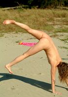 ATK Petites: Shelly (Shelly in nudism)