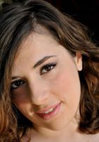 ATK Natural & Hairy: Simone Delilah (Simone Delilah in scary hairy)