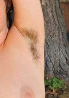 ATK Natural & Hairy: Simone Delilah (Simone Delilah in scary hairy)