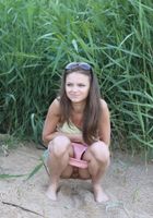 ATK Galleria: Sonya (Naughty amateur Sonya takes a pee on the beach)