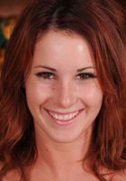 ATK Petites: Mia Valentine (Mia Valentine in solo)