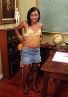 ATK Exotics: Valarie Gibson (Valarie Gibson in black women)