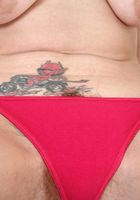 ATK Archives: Vanessa (Vanessa spreads her pussy)