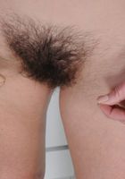 ATK Natural & Hairy: Veronica Snow (Hairy MILF spread her ass in the kitchen)