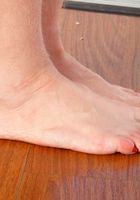 ATK Natural & Hairy: Vestacia JonQuil (Vestacia double hand spreads her hairy pussy)