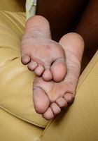 ATK Petites: Vicky Vice (Ebony Vicky spreads her pussy)