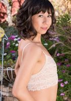 ATK Natural & Hairy: Vivi Marie (Latina Vivi spreads outside)